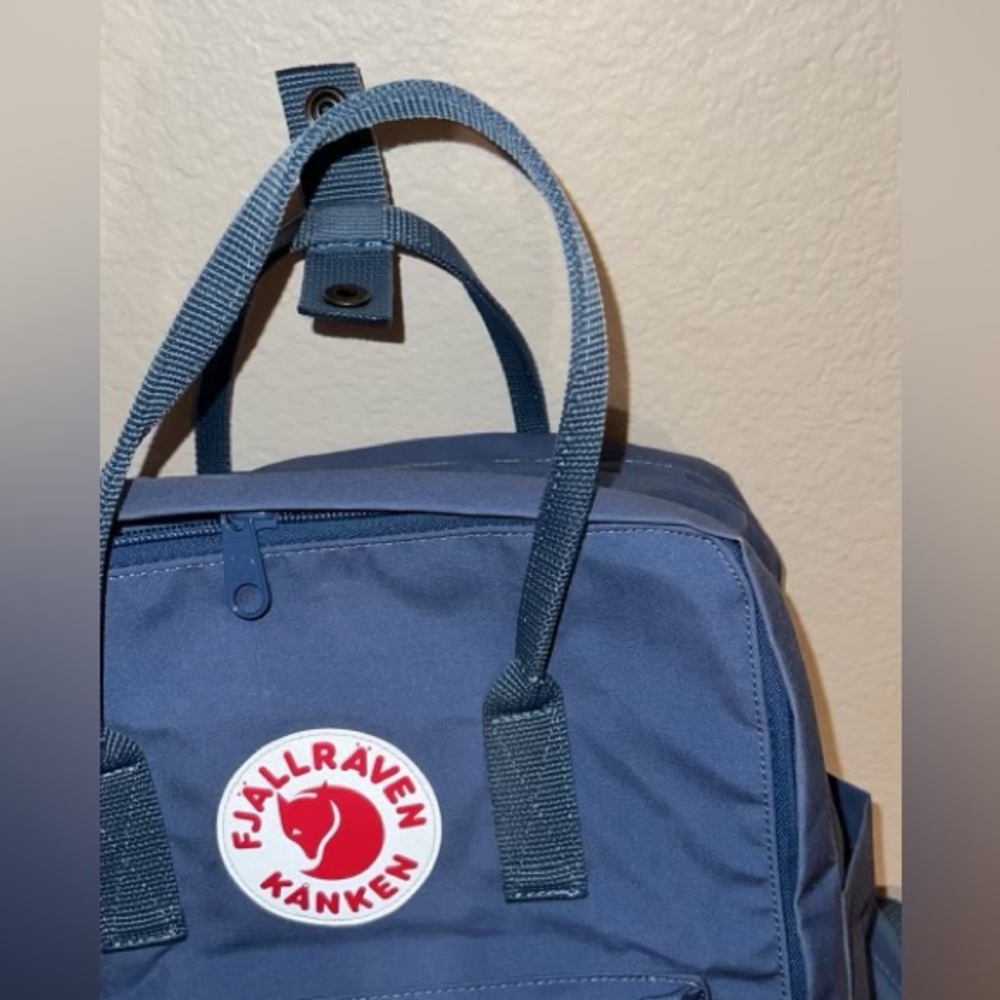 Blue 17’ FJALLRAVEN KANKEN backpack (BRAND NEW)